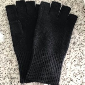 Halogen Fingerless Cashmere Gloves
